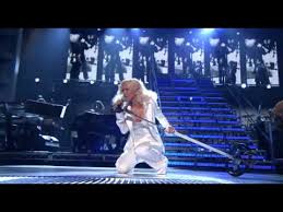 Christina Aguilera-It.sA-Man.sWorld_James Brown-Tribute-GrammyAwards